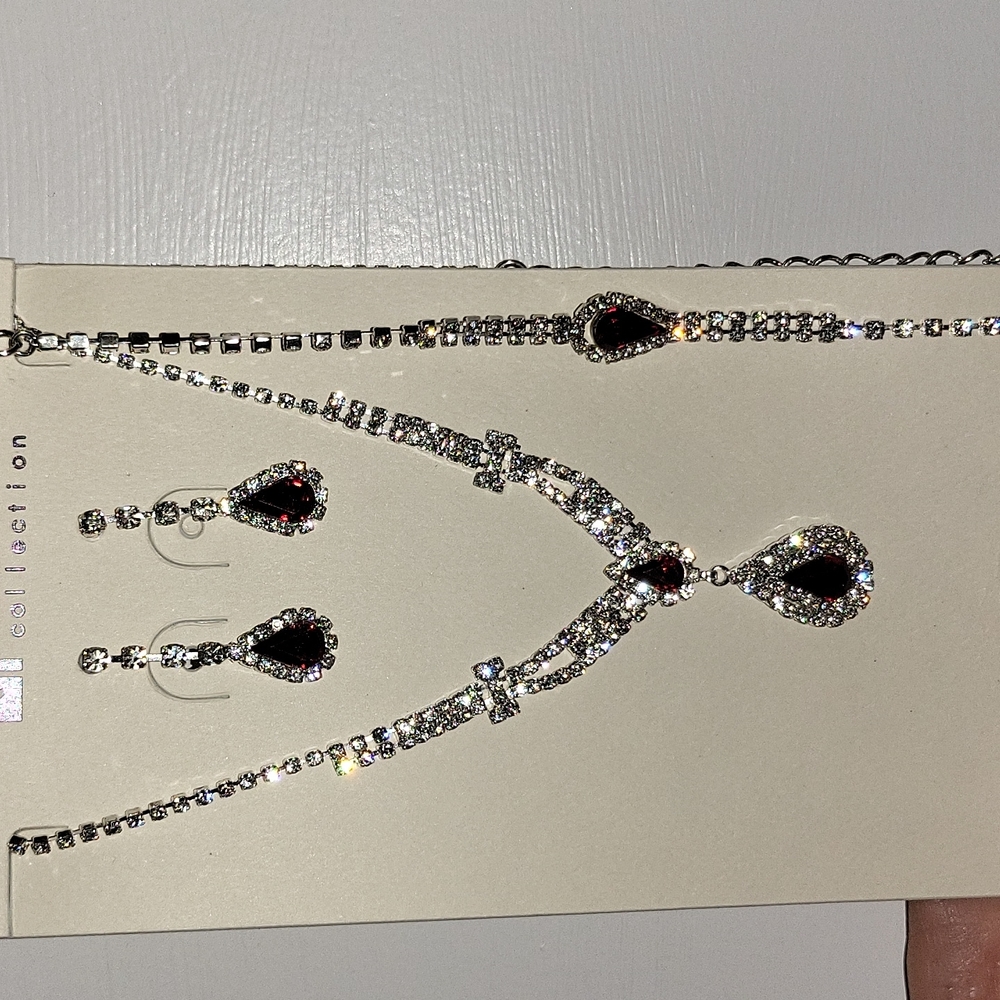 Christina Collection Jewelry Set - Picture 4 of 6